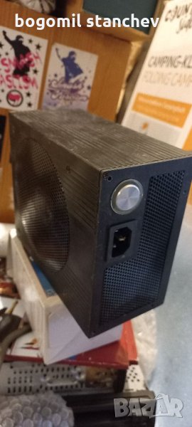 Алуминиева кутия с вентилатор и ключ, снимка 1