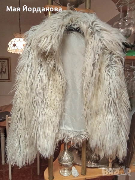 Късо палто еко косъм. Дълъг косъм.сиво-бяло.Намалено на 39 лв., снимка 1