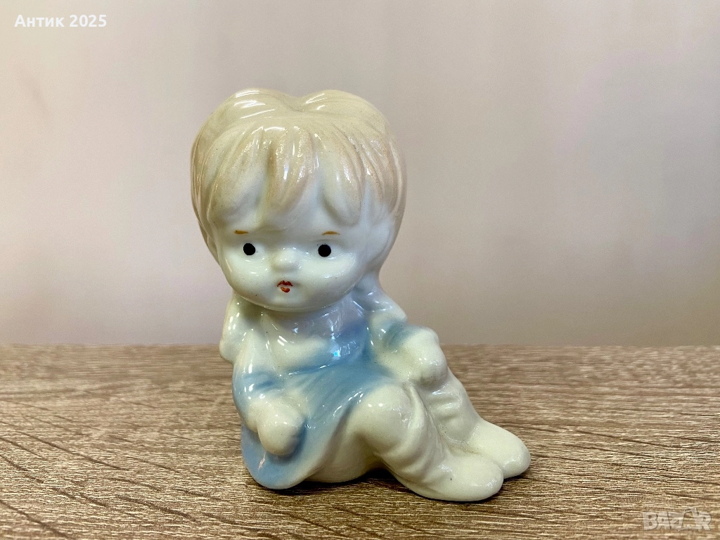 Винтидж порцеланова фигурка „Момиче“, миниатюра, снимка 1