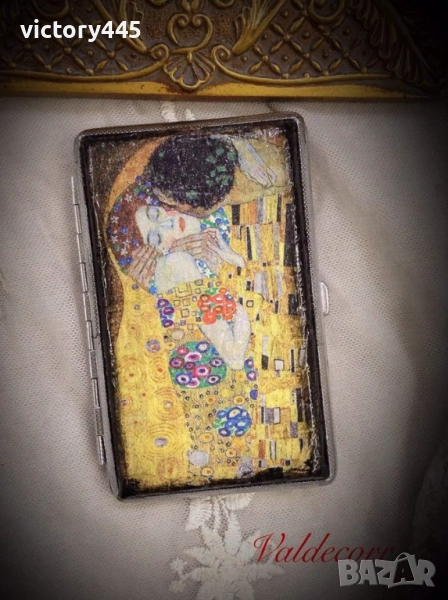 Табакера Целувката , снимка 1