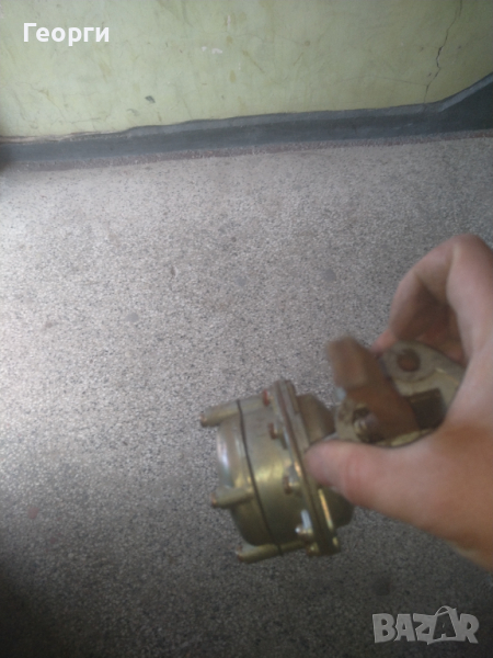 Бензинова помпа за ЗИЛ, снимка 1