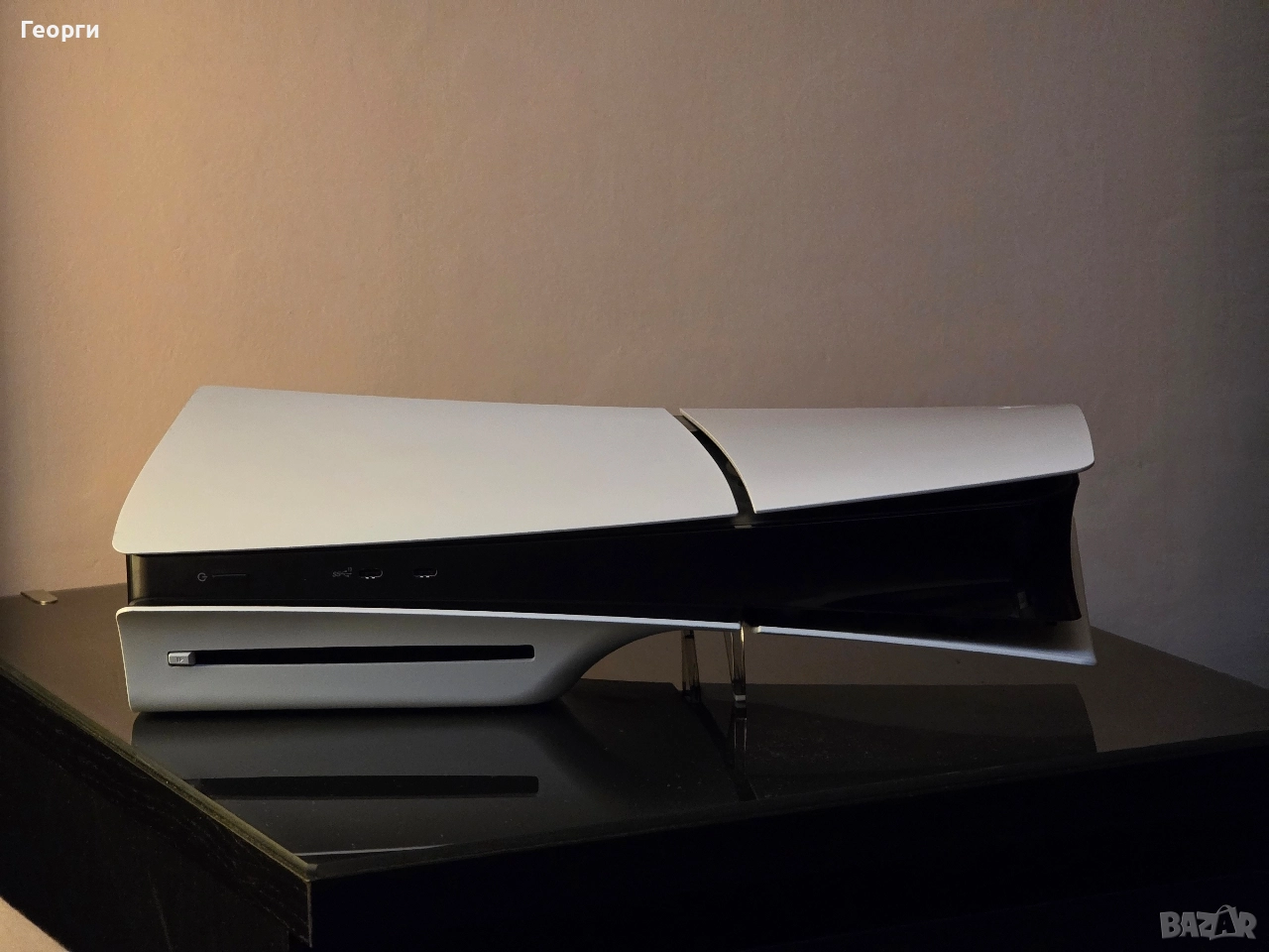 PS5 Slim 1ТВ (с диск) + 2 джойстика, снимка 1