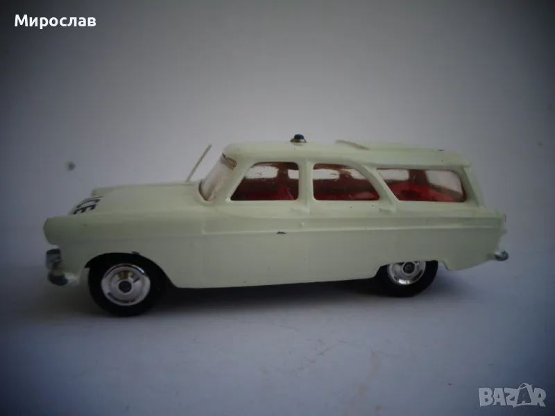 1/43 ? CORGI TOYS FORD ZEPHYR ПОЛИЦИЯ КОЛИЧКА ИГРАЧКА МОДЕЛ, снимка 1