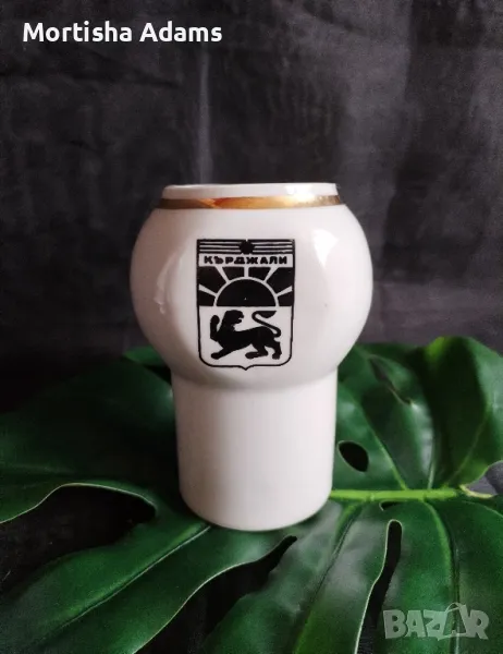 Колекционерска вазичка, снимка 1