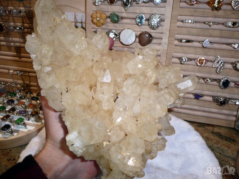 Планински кристал 2.4кг. подходящ за подарък, снимка 1