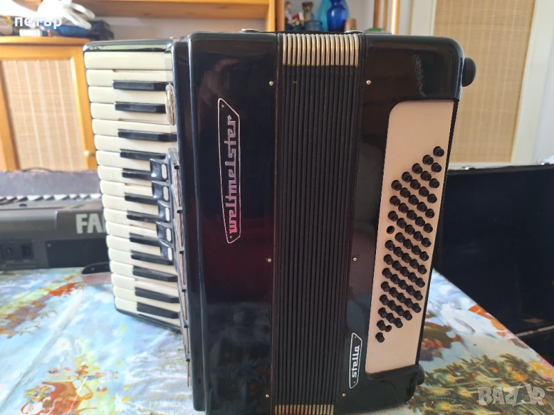 Акордеон Велтмайстер Стела 60баса , снимка 1