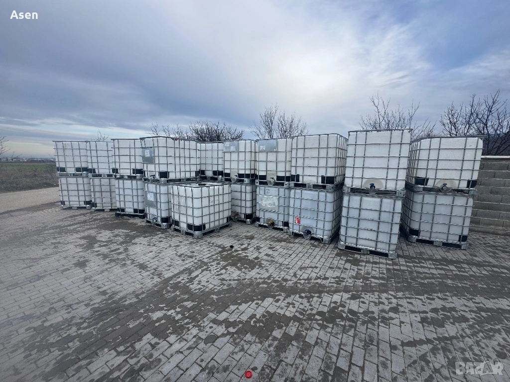Бидони от 1 тон 1000 литра ЧИСТИ цистерни за вода и пренос на течности ЧИСТИ , снимка 1