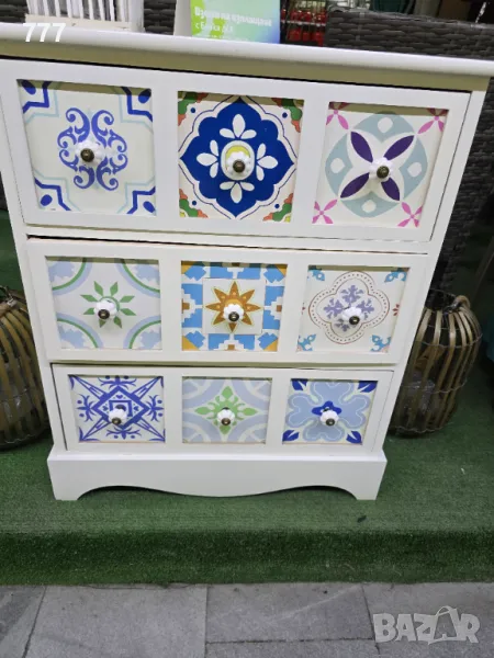 Дървен шкаф , снимка 1