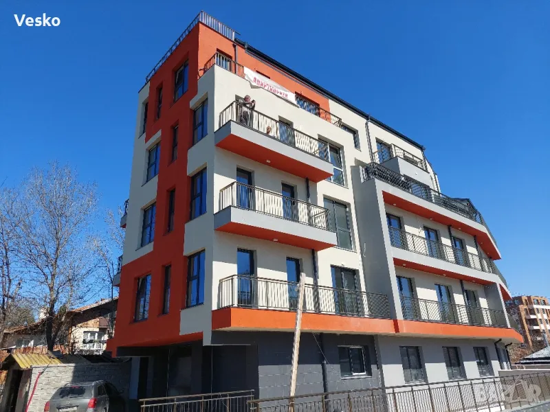 продавам 3 стане апартамент , снимка 1