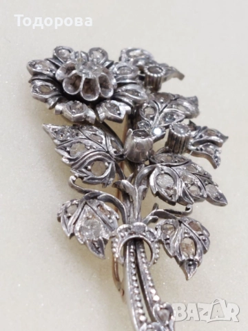 Лот от 3 брошки,златна 18 к. брошка с черни опали,и две с диаманти, снимка 14 - Други - 52085157