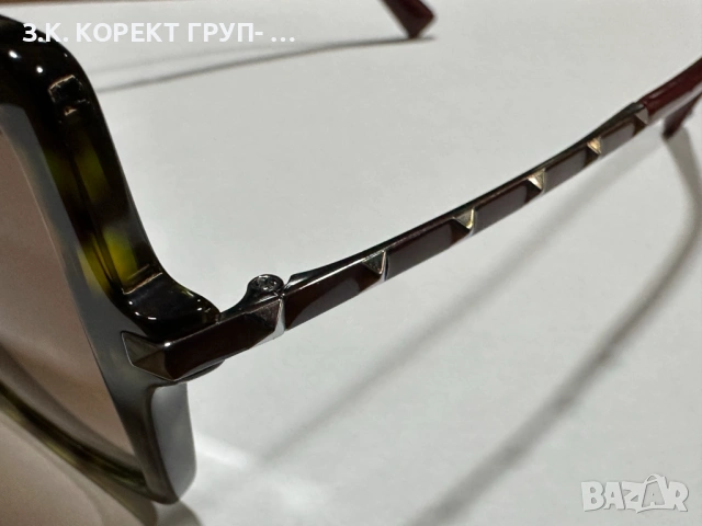 Дамски слънчеви очила Valentino VA4072, снимка 5 - Слънчеви и диоптрични очила - 53192099