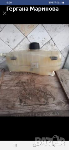 Съд за вода на радиатора за renault modus 1,5d 2005, снимка 2 - Части - 37061332