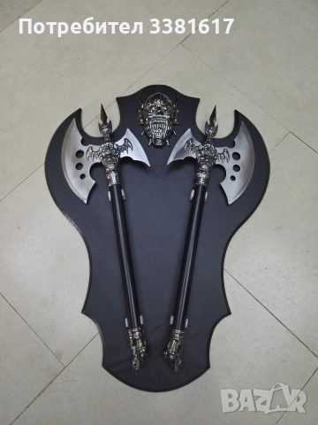 Стенна украса в готически стил 