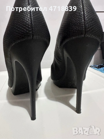 Черни обувки на ток, снимка 3 - Дамски обувки на ток - 53293743