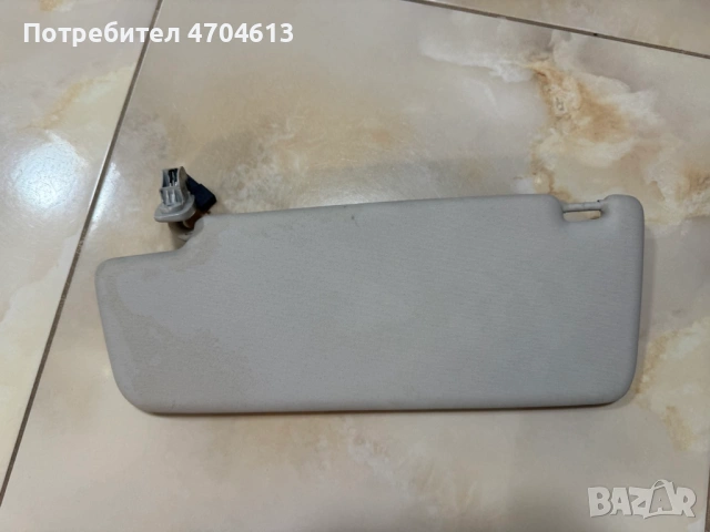 Десен сенник за Vw Touran само за 30Eur. 6Q0857552E, снимка 3 - Части - 53130957