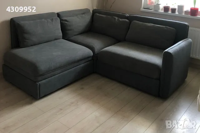 Разтегателен 3-местен диван с лежанка и ракла за съхранение