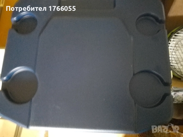 IGLOO Хладилна кутия MaxCold Latitude 62 Qt Roller Cooler, снимка 4 - Хладилни чанти - 52869765