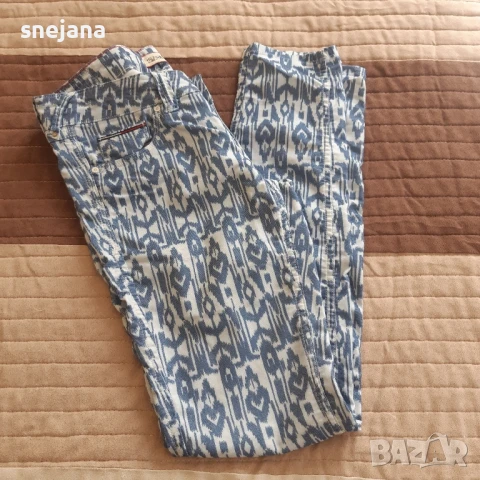 Оригинален панталон на Tommy Hilfiger , снимка 2 - Панталони - 50651073