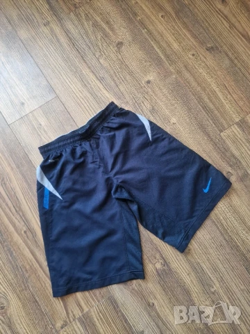 Страхотни мъжки къси шорти NIKE размер M, снимка 2 - Къси панталони - 51058907