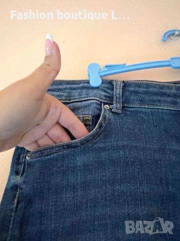 H&M Дамски сини дънки 44 размер 70% памук 28% полиестер 2% еластант с джобове и ципове на крачолите , снимка 4 - Дънки - 52389271
