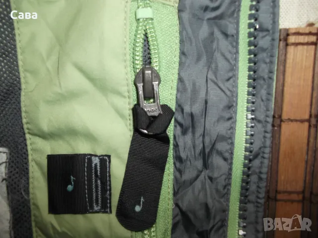 Елек NIKE-ACG  дамски,М, снимка 9 - Елеци - 49864143