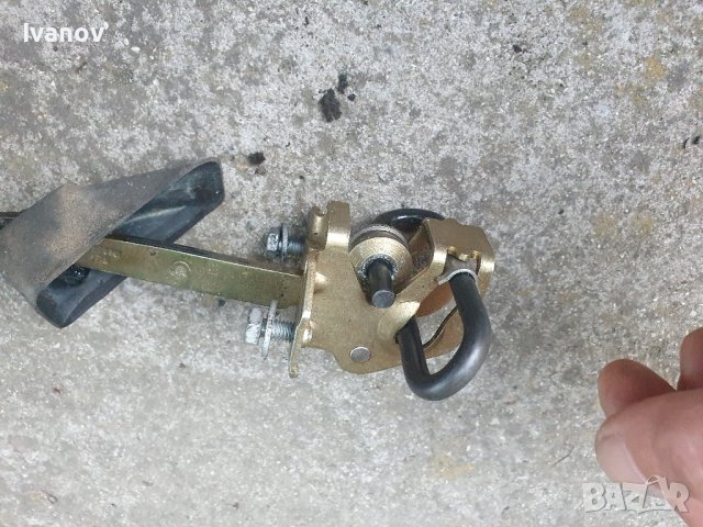 Ограничител предна дясна врата бмв е36 