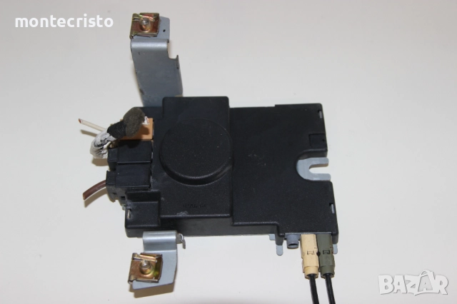 Усилвател антена Audi A3 8P (2003-2008г.) 8P3035225D / 8P3 035 225 D