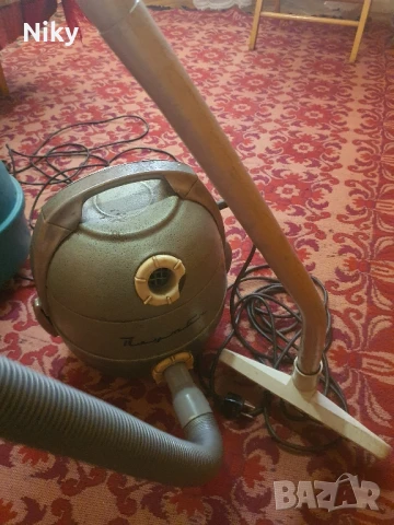 Българска прахосмукачка Плутон 1962г., снимка 3 - Прахосмукачки - 50971725