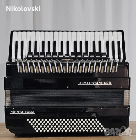 Акордеон Royalstandard Montefana, снимка 2 - Акордеони - 56160351
