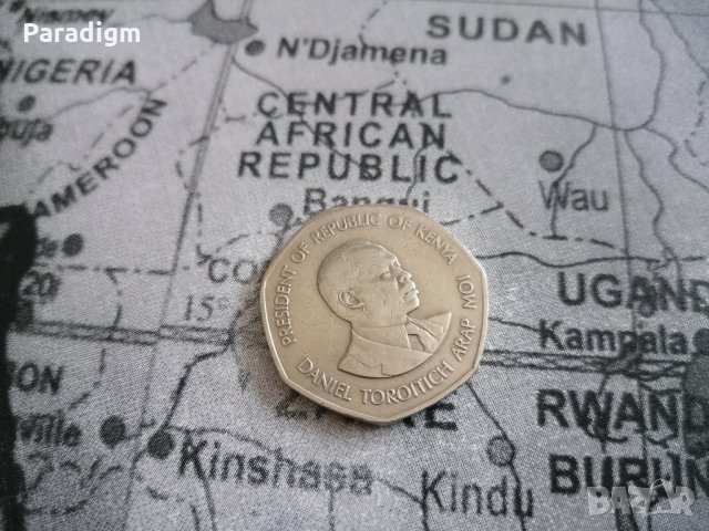 Монета - Кения - 5 шилинга | 1985г., снимка 2 - Нумизматика и бонистика - 35365671