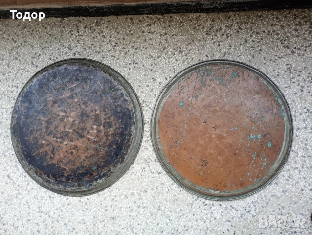 Продавам стари медни тави с диаметри 53 и 51см по 85лв за брой, снимка 2 - Антикварни и старинни предмети - 50474058