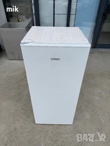 Хладилник AEG Elektrolux 121 см, снимка 3 - Хладилници - 53945708