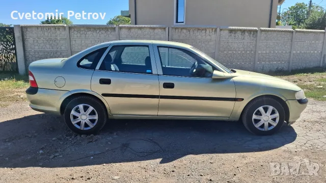 Opel Vectra 1.6 75кс, снимка 7 - Автомобили и джипове - 56336743