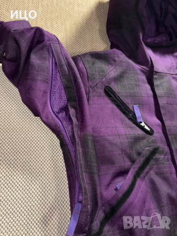 Дамско ски яке BURTON, снимка 5 - Якета - 52998957