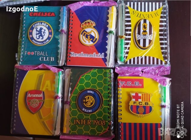 Малки футболни тефтерчета с химикал , снимка 1