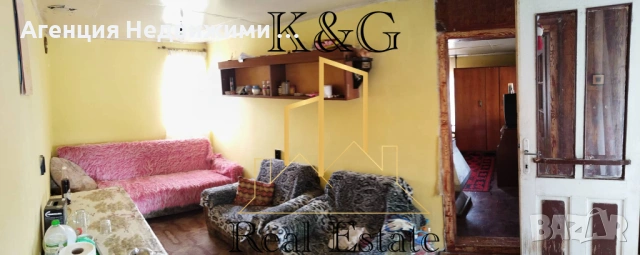 Двуетажна тухлена на гредоред къща в с. Пороище , снимка 2 - Къщи - 53334466