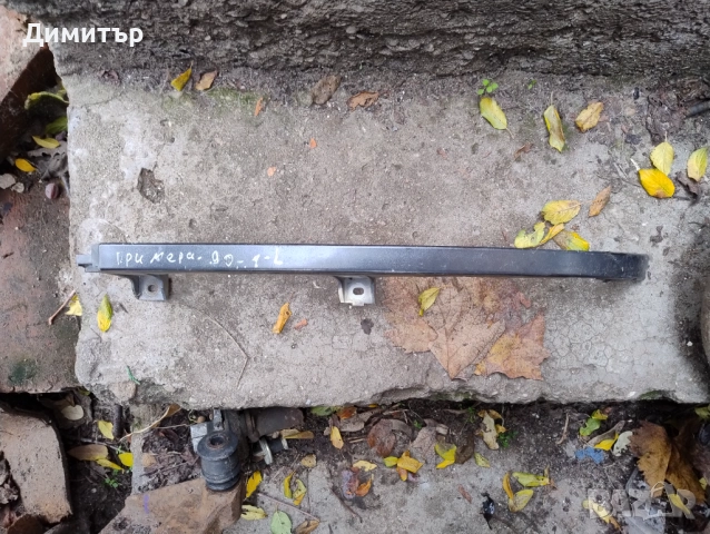 Лайстна Под Фара Лява За Нисан Примера 1991г / Nissan Primera 1991y