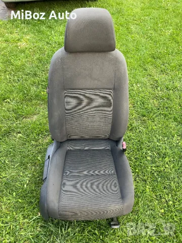 Седалка предна Фолксваген Голф 5 VW Golf, снимка 4 - Части - 50050804