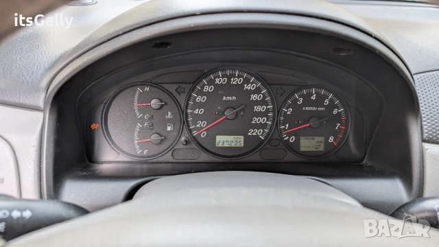 Mazda Premacy 2.0 131к.с. автоматик, снимка 16 - Автомобили и джипове - 54258832