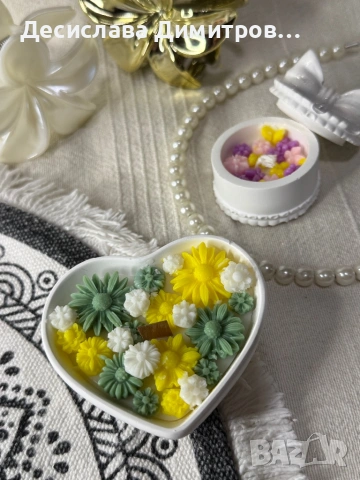 Ръчно изработени соеви свещи – подарък за Свети Валентин ,8 март,повод, снимка 3 - Арт сувенири - 53294930