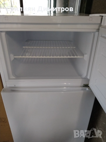 Хладилник с фризер Beko, снимка 3 - Хладилници - 52451143
