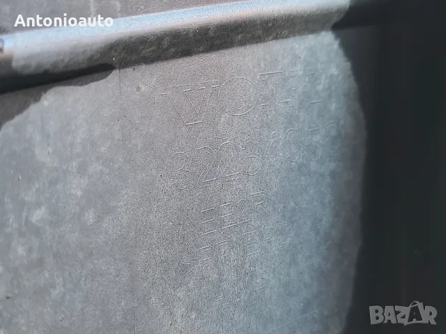 Предна броня VOLVO XC60 II LIFT R-DESGIN
Волво хц60
оригинална 32234958, снимка 10 - Части - 48716929