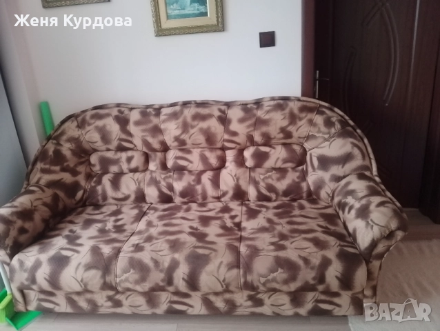 Разтегателен диван 