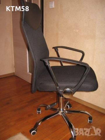 Продавам офис стол BILLUM , снимка 2 - Столове - 53976243