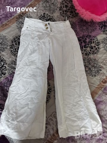 Разкроен бял ленен панталон