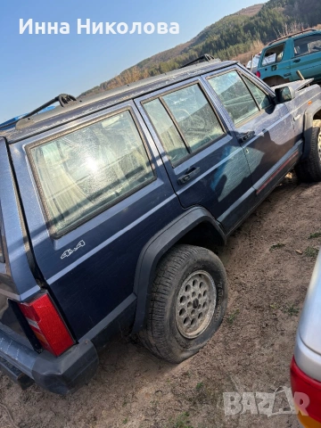 Jeep Cherokee 2.5VM за части , снимка 3 - Автомобили и джипове - 54103748