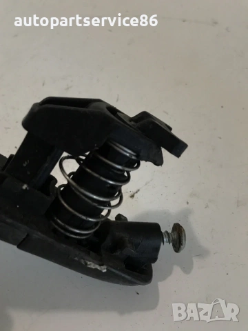 Външна дръжка за задната врата, дясна за Mercedes W639 Vito (2004-2009) , снимка 2 - Части - 53899831