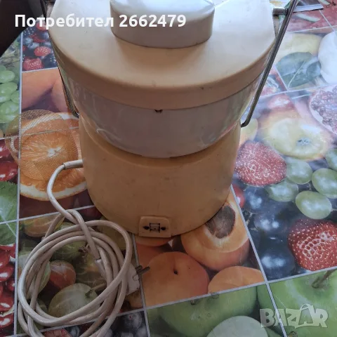 Продавам стара сокоизтисквачка за части.