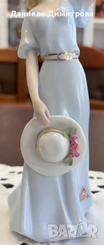 Дама, Royal Dux Bohemia, снимка 6 - Статуетки - 54288399