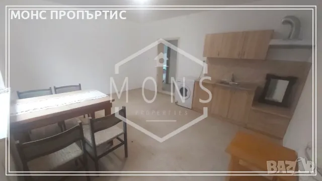 Къща с двор в гр. Севлиево